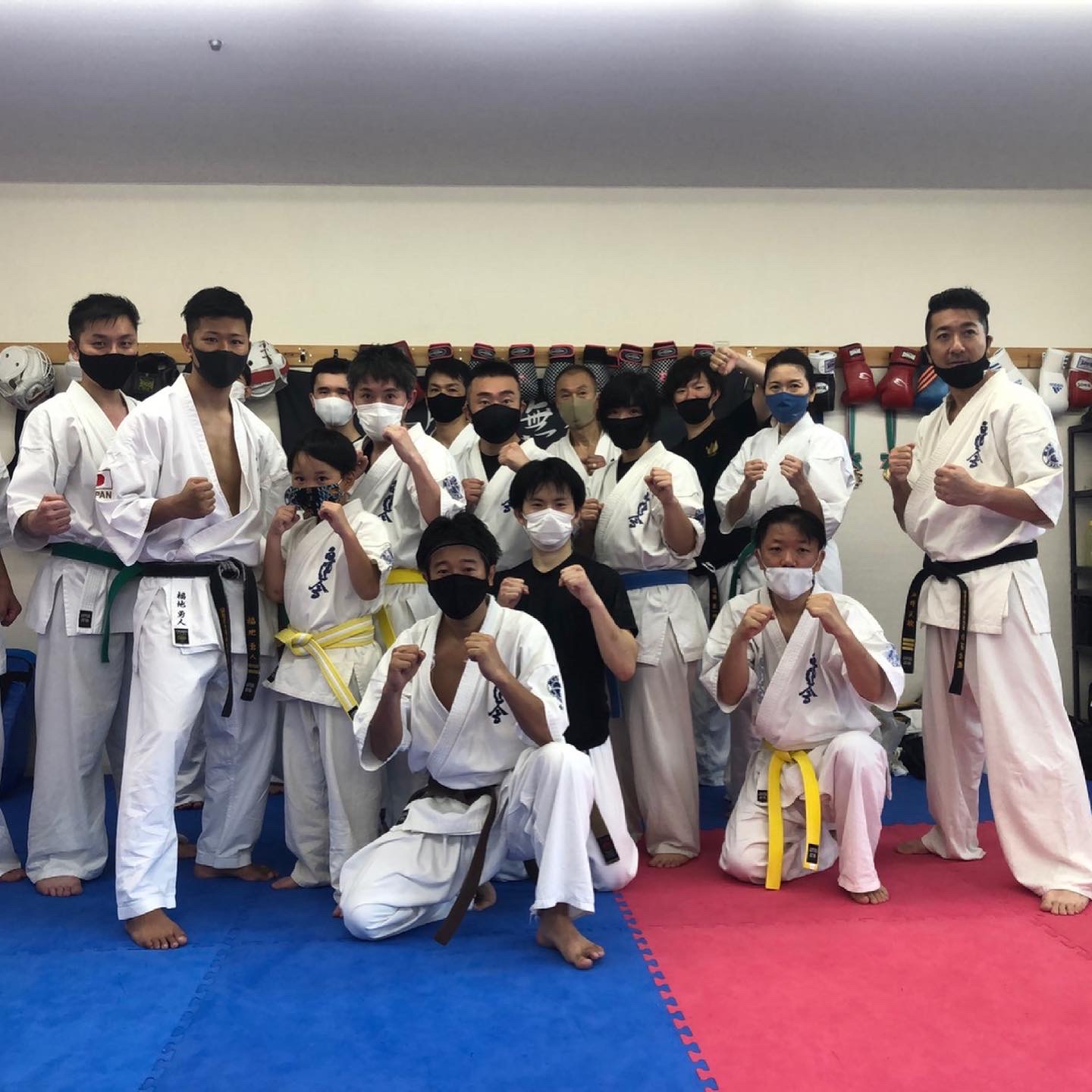 C5E44AB8-120A-46BA-AE84-145EA620B126