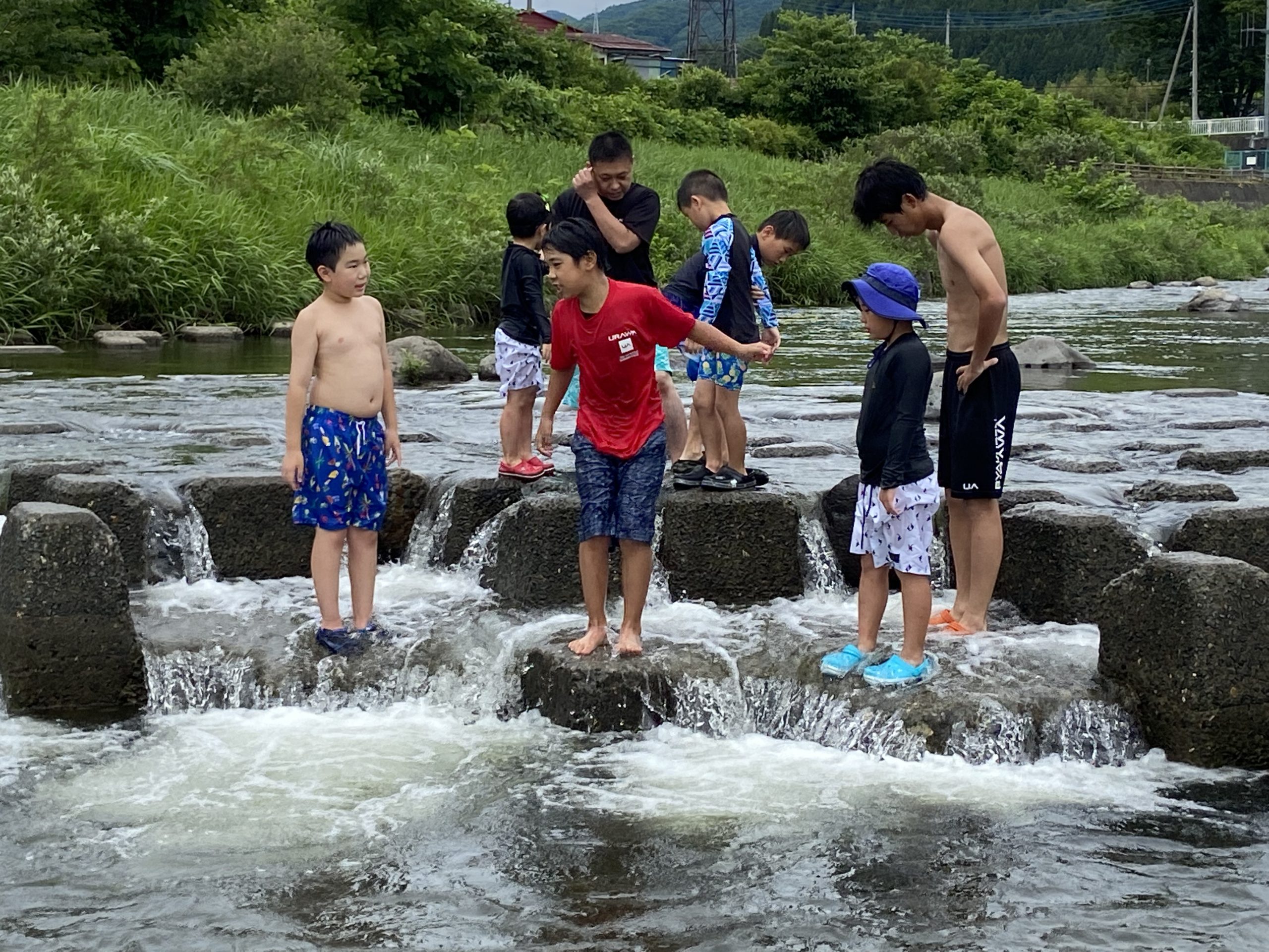 B6746960-7641-4A28-9CB5-341EBC113529