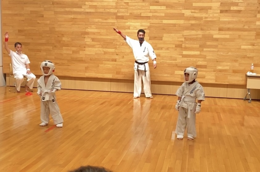 B6EB9A14-DB4A-47CA-83EE-4D5BDD3F47DB